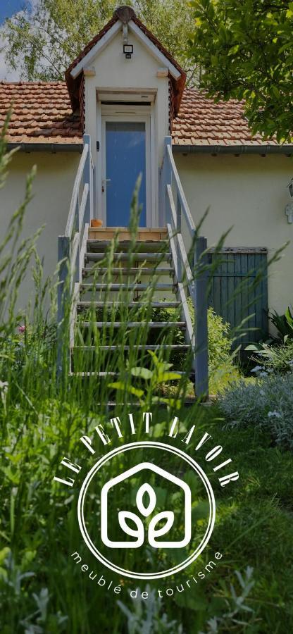 Le Petit Lavoir - Joli Studio A Mayet Exteriör bild