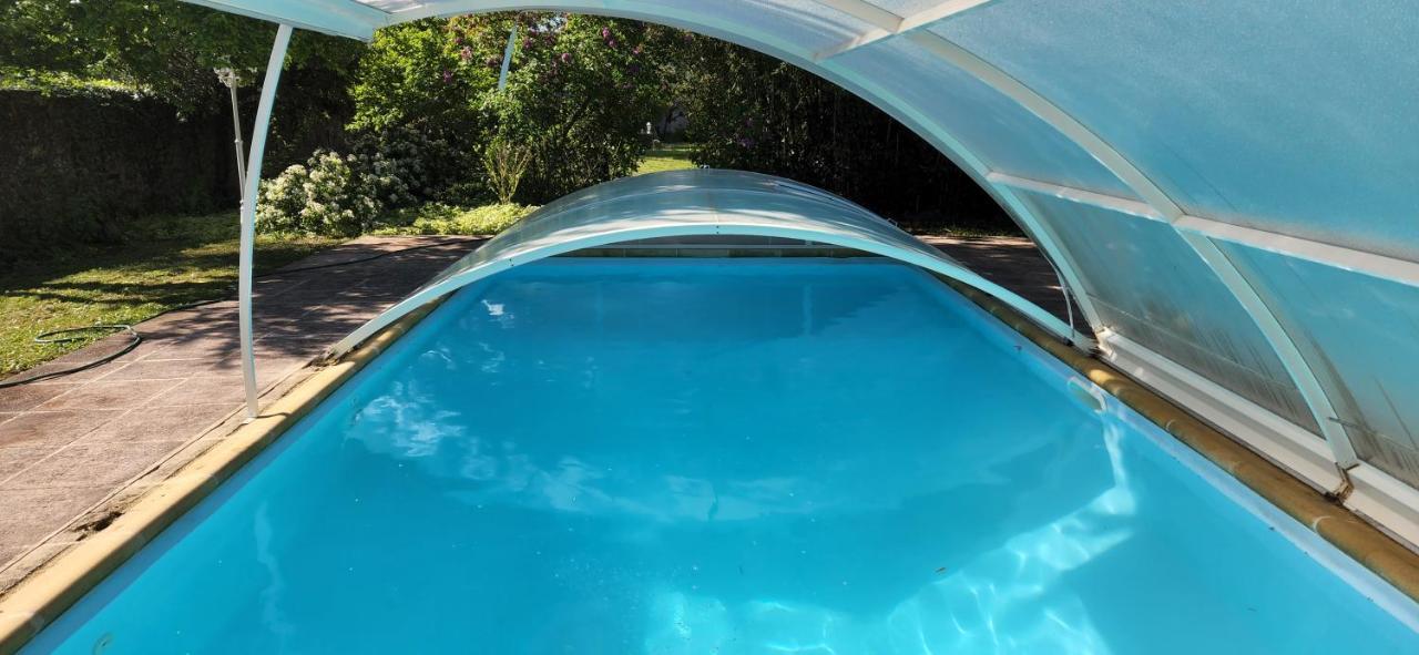 Le Petit Lavoir - Joli Studio A Mayet Exteriör bild